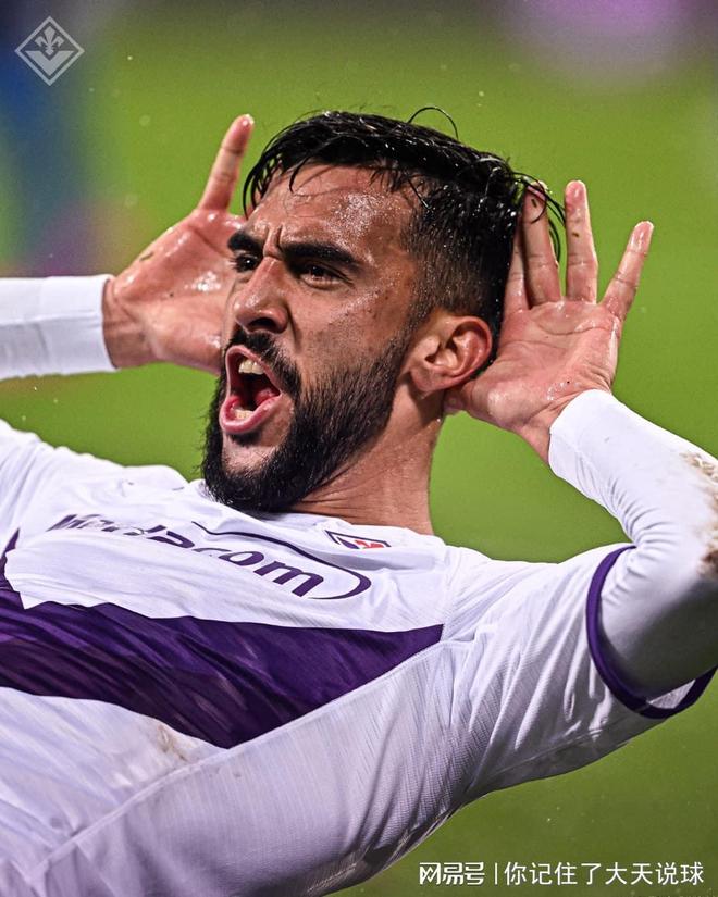 九游体育官网-西汉姆发布备战花絮，冲刺阶段单刀错失，意甲任务艰巨，细节决定成败(巴西狂欢节免费完整版)