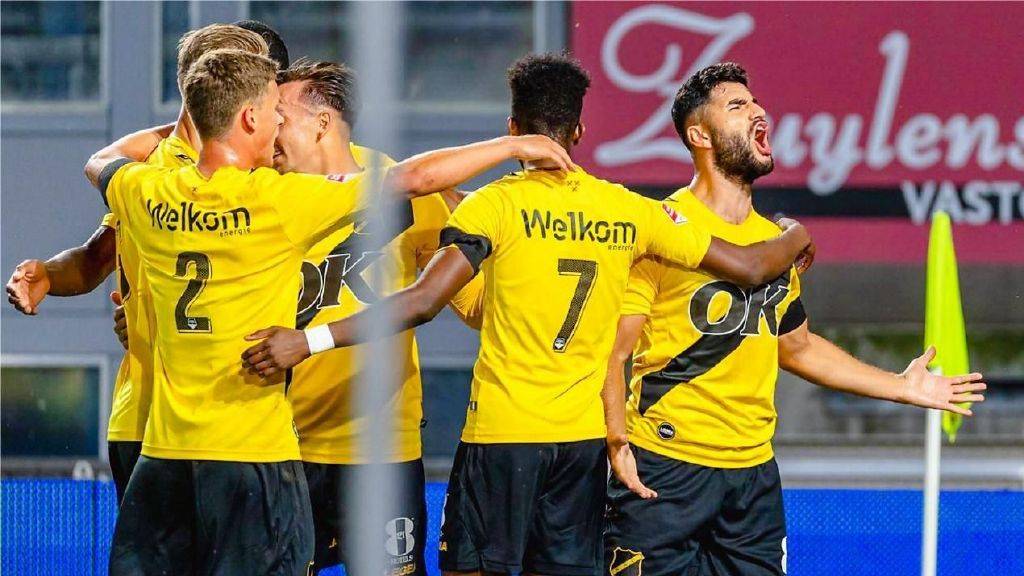 九游体育-今晨荷甲焦点战；里尔绝杀压哨；赛场秩序良好；球队文化再被提及的简单介绍